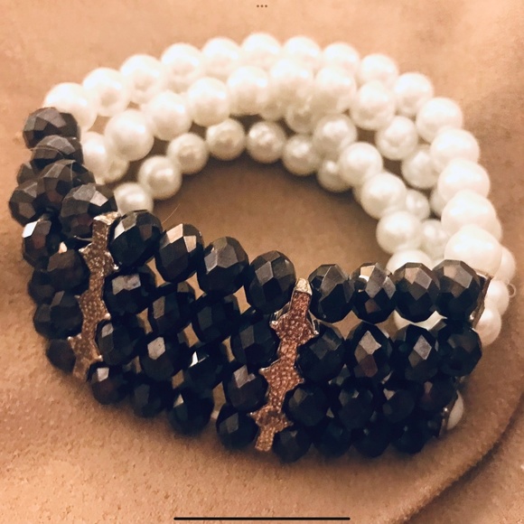 PEARL & JET BRACELET MULTI LAYER STRETCH  LUNA Beaded  NEW CONDITION - Picture 9 of 12